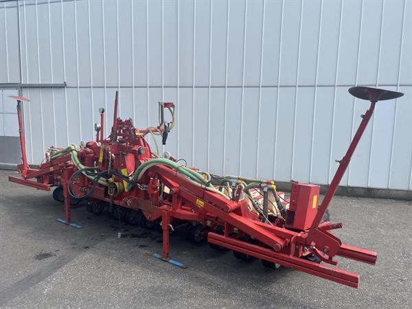 Grote foto accord miniair s pneumatische precisiezaaimachine 12 dubbele rijen voor 3 bedden agrarisch zaaimachines