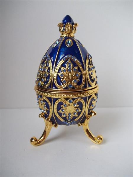 Grote foto sieradendoos blue imperial egg gold plated with 180 blue crystals and cobalt blue enamel mint antiek en kunst curiosa en brocante