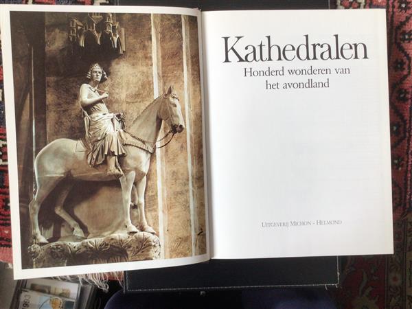 Grote foto kathedralen 2 boeken religie