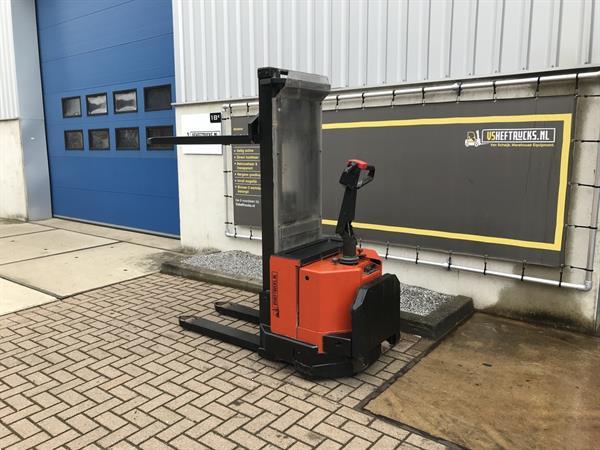 Grote foto vs 21670 elektrische stapleaar bt 2900mm 1200kg doe het zelf en verbouw hefwerktuigen