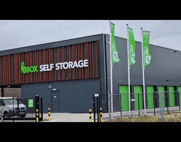 Grote foto te huur self storage kanaaldijk n.o. 100 helmond huizen en kamers bedrijfspanden