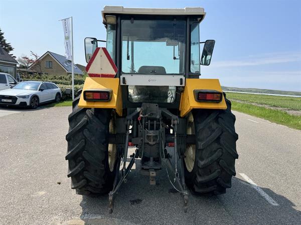 Grote foto renault 681 agrarisch tractoren