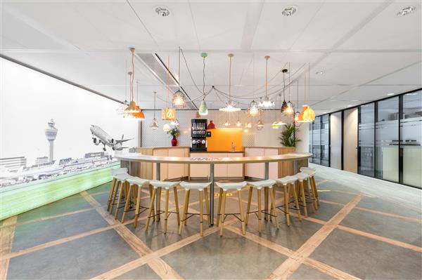 Grote foto te huur werkplekken evert van de beekstraat 1 104 amsterdam huizen en kamers bedrijfspanden