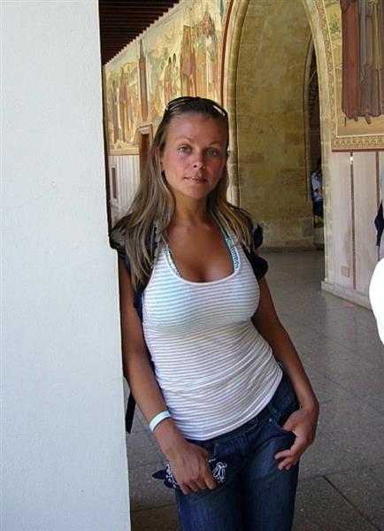 Grote foto leuke man op zoek naar contact contacten en berichten vrouw zoekt man