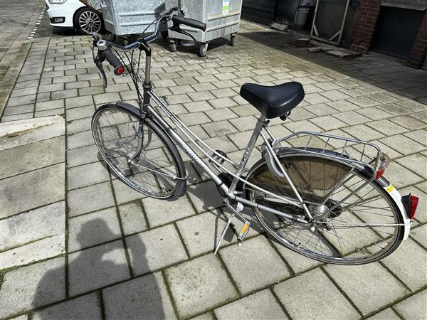 Grote foto damesfiets fietsen en brommers damesfietsen