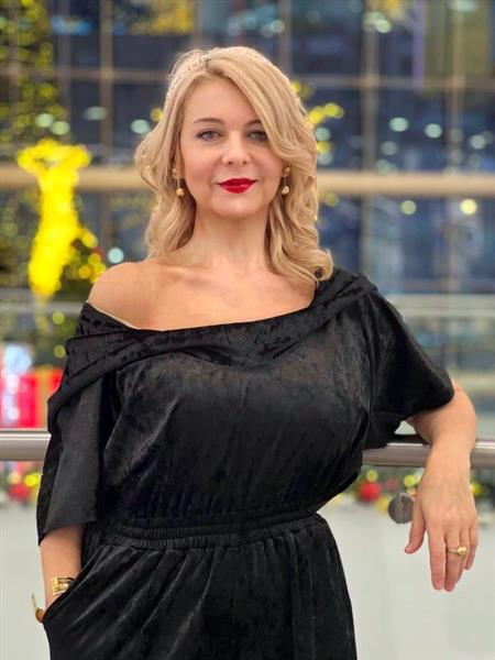 Grote foto zoek jij een vrouw in de bloei van haar leven contacten en berichten vrouw zoekt man