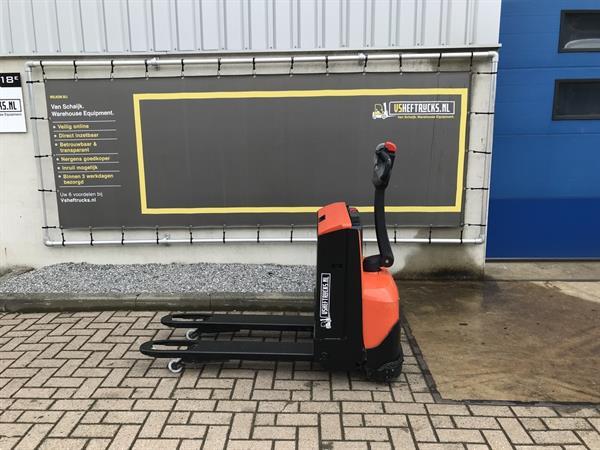 Grote foto vs 21654 elektrische compacte palletwagen bt lwe140 bj2016 doe het zelf en verbouw hefwerktuigen
