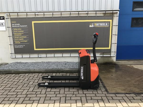 Grote foto vs 21654 elektrische compacte palletwagen bt lwe140 bj2016 doe het zelf en verbouw hefwerktuigen