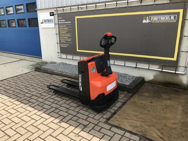 Grote foto vs 21654 elektrische compacte palletwagen bt lwe140 bj2016 doe het zelf en verbouw hefwerktuigen