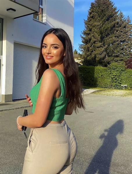 Grote foto aantrekkelijke verzorgde man gezocht contacten en berichten vrouw zoekt man