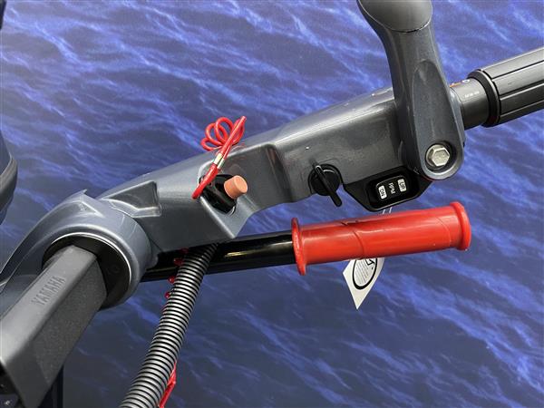 Grote foto buitenboord motor yamaha 20 nieuw model met injectie en watersport en boten buiten en binnenboordmotoren