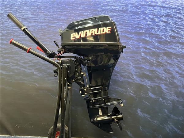 Grote foto evinrude 15pk buitenboordmotor kortstaart knuppel bediend watersport en boten motorboten en jachten