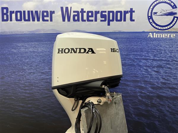 Grote foto honda 150 pk buitenboordmotor bf150 xru white edition watersport en boten buiten en binnenboordmotoren
