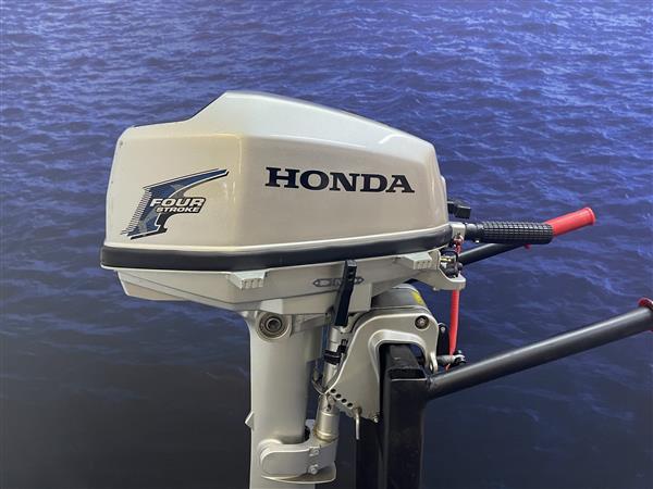 Grote foto honda 5 pk buitenboordmotor kortstaart watersport en boten buiten en binnenboordmotoren