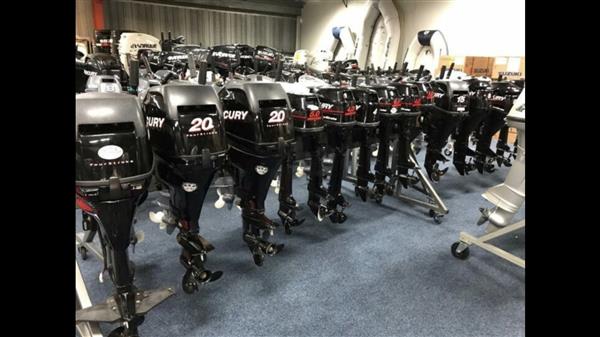 Grote foto mercury 15 pk buitenboordmotor kortstaart watersport en boten buiten en binnenboordmotoren