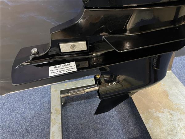 Grote foto mercury 70 pk f60 elpt command thrust watersport en boten buiten en binnenboordmotoren