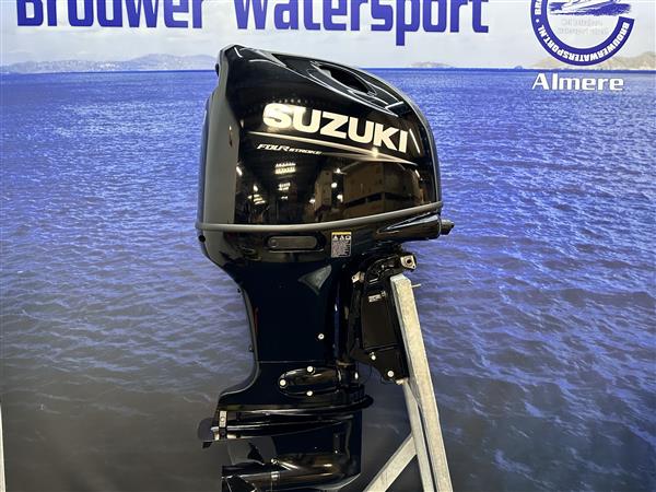 Grote foto suzuki 140 pk buitenboordmotor artnr 0857 df140 btl watersport en boten buiten en binnenboordmotoren