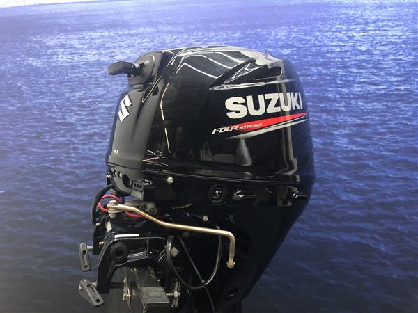 Grote foto suzuki 30 buitenboordmotor kortstaart elektrische start watersport en boten buiten en binnenboordmotoren
