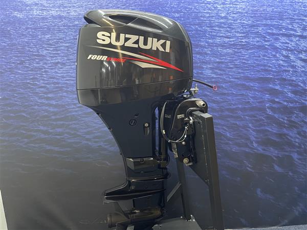 Grote foto suzuki 40 pk buitenboordmotor artnr 0483 langstaart el watersport en boten buiten en binnenboordmotoren