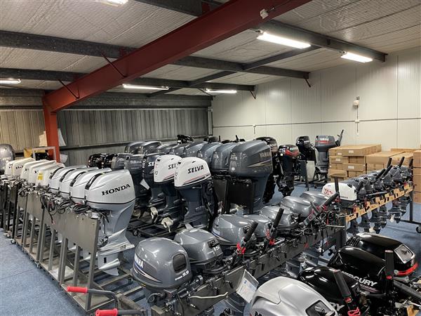 Grote foto suzuki 40 pk buitenboordmotor langstaart el start powertrim watersport en boten buiten en binnenboordmotoren