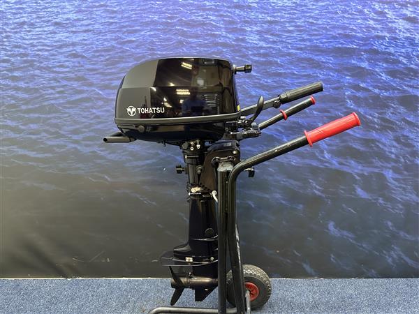 Grote foto tohatsu 5 pk buitenboordmotor mfs 5d kortstaart nieuwe watersport en boten buiten en binnenboordmotoren