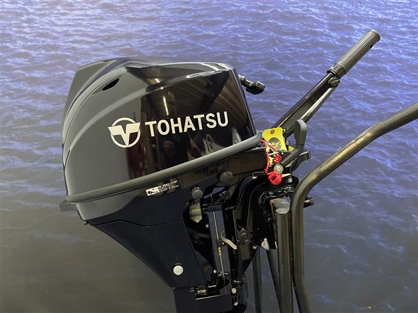 Grote foto tohatsu 6 8pk buitenboordmotor 2 cilinders langstaart watersport en boten buiten en binnenboordmotoren