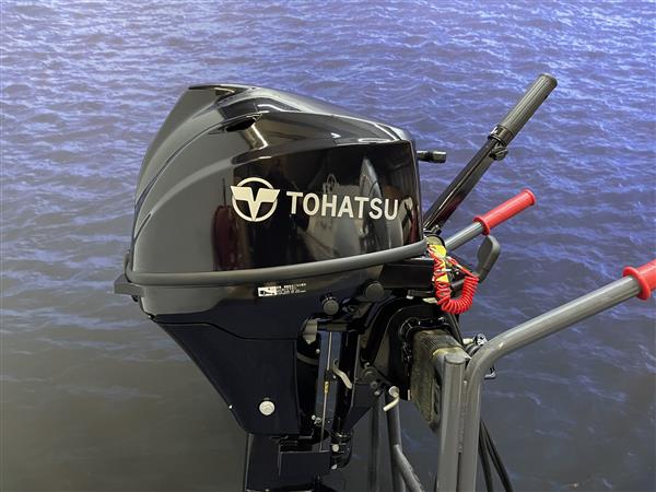 Grote foto tohatsu 6 8pk buitenboordmotor 2 cilinders langstaart watersport en boten buiten en binnenboordmotoren