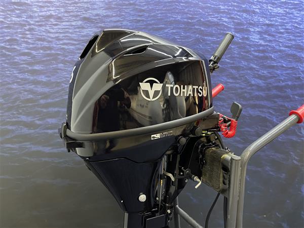 Grote foto tohatsu 6 8pk buitenboordmotor 2 cilinders langstaart watersport en boten buiten en binnenboordmotoren