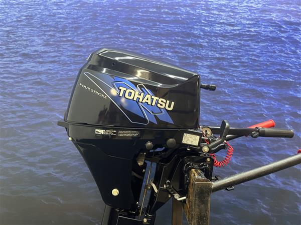 Grote foto tohatsu 8 pk buitenboordmotor 2 cilinders watersport en boten buiten en binnenboordmotoren