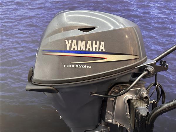 Grote foto yamaha 15 pk buitenboordmotor kortstaart met afstand watersport en boten buiten en binnenboordmotoren