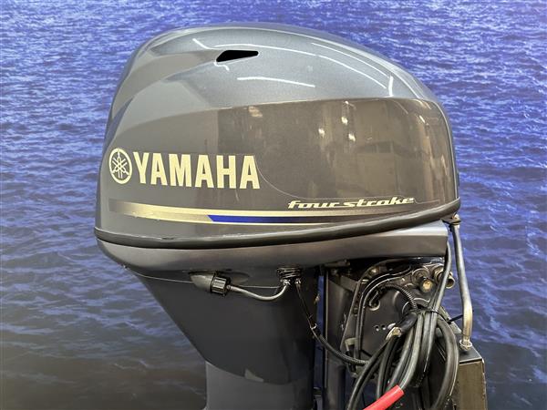 Grote foto yamaha 30 pk buitenboordmotor afstand bediend watersport en boten buiten en binnenboordmotoren