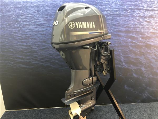 Grote foto yamaha 40 pk buitenboord langstaart watersport en boten buiten en binnenboordmotoren