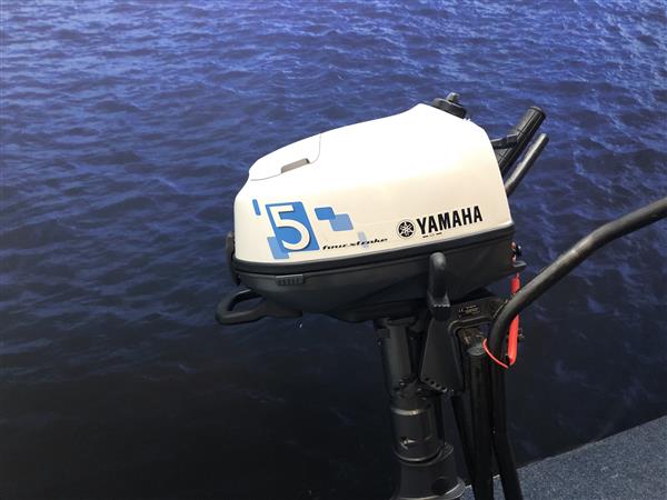 Grote foto yamaha 5 pk buitenboordmotor kortstaart watersport en boten buiten en binnenboordmotoren