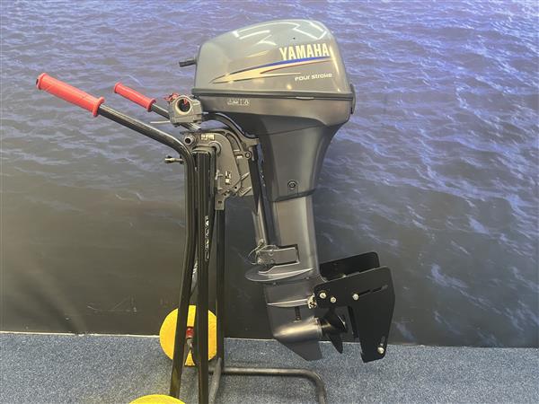 Grote foto yamaha 8 pk buitenboordmotor artnr. 3498 langstaart watersport en boten buiten en binnenboordmotoren