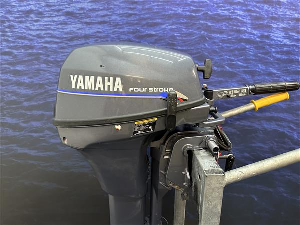 Grote foto yamaha 8 pk buitenboordmotor langstaart elektrische start watersport en boten buiten en binnenboordmotoren