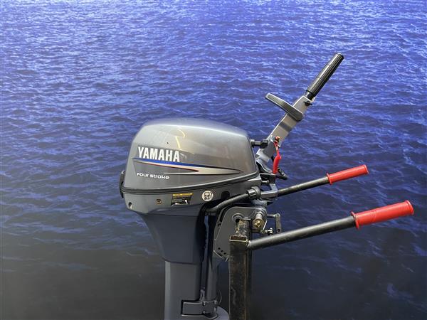 Grote foto yamaha 8 pk hightrust werkmotor langstaart watersport en boten buiten en binnenboordmotoren