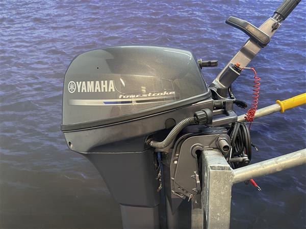 Grote foto yamaha 8 pk hightrust werkmotor langstaart elektrische start watersport en boten buiten en binnenboordmotoren