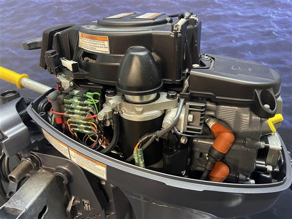 Grote foto yamaha 8 pk hightrust werkmotor langstaart elektrische start watersport en boten buiten en binnenboordmotoren