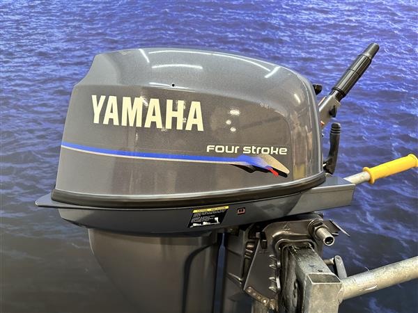 Grote foto yamaha 9.9 pk buitenboordmotor artnr 1117 watersport en boten buiten en binnenboordmotoren