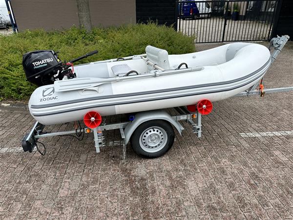 Grote foto zodiac 325 fast roller acti v met of zonder motor en trailer watersport en boten motorboten en jachten