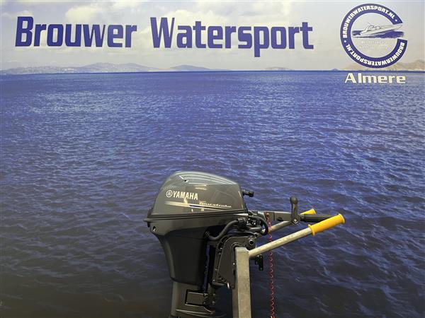 Grote foto yamaha 8 pk buitenboordmotor kortstaart watersport en boten buiten en binnenboordmotoren
