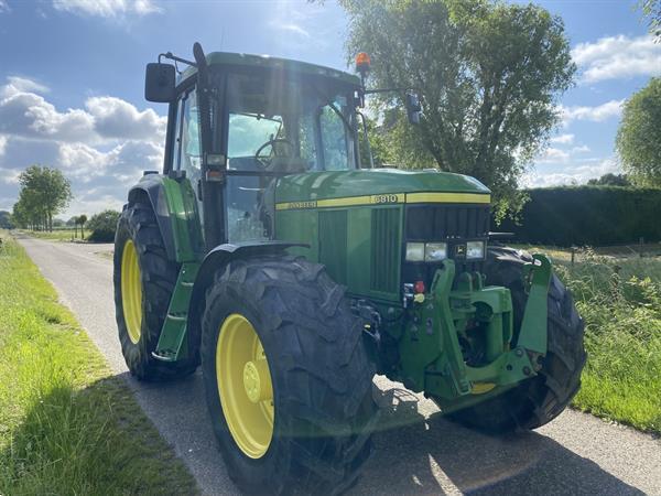 Grote foto john deere 6810 agrarisch tractoren