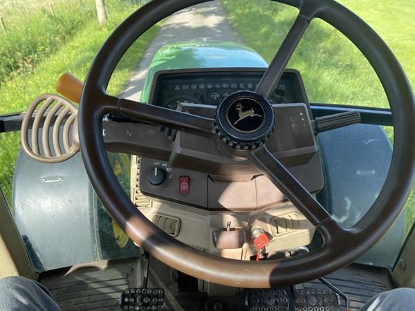 Grote foto john deere 6810 agrarisch tractoren