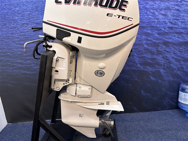 Grote foto evinrude 115 pk artikel nummer 5962 etec injectie motor watersport en boten buiten en binnenboordmotoren