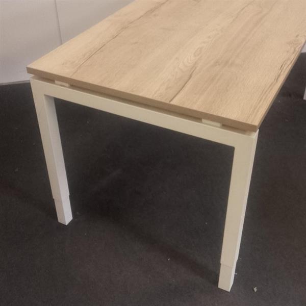 Grote foto vierpoot bureau wit onderstel nieuw blad huis en inrichting stoelen