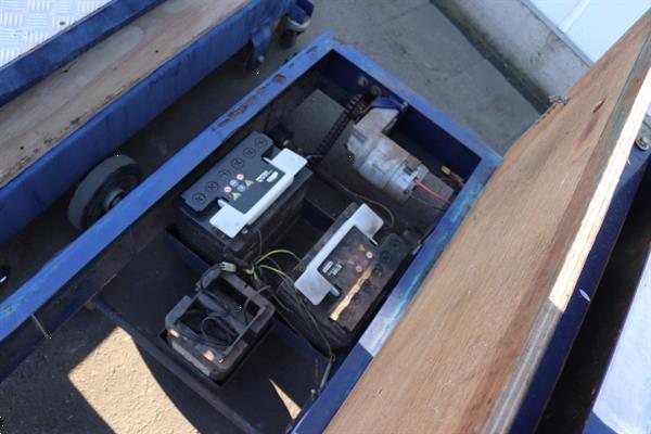 Grote foto koat electro buisrailwagen met mechanische schaar 50 cm spoor agrarisch tuinbouw