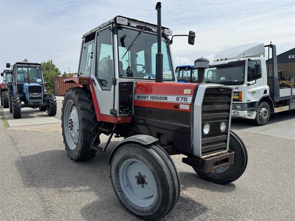 Grote foto massey ferguson 675 agrarisch tractoren