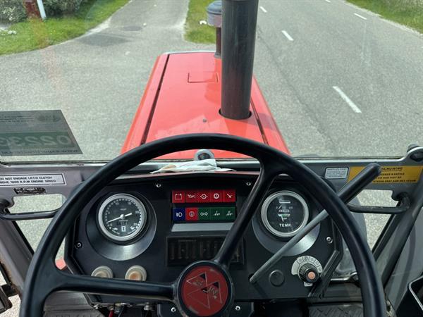 Grote foto massey ferguson 675 agrarisch tractoren