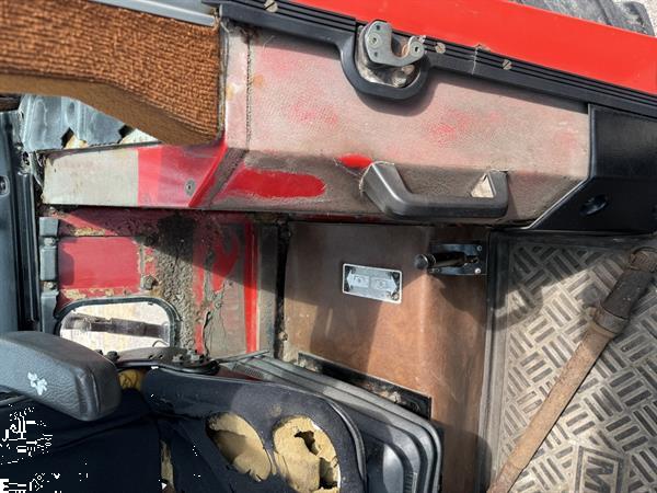 Grote foto massey ferguson 675 agrarisch tractoren
