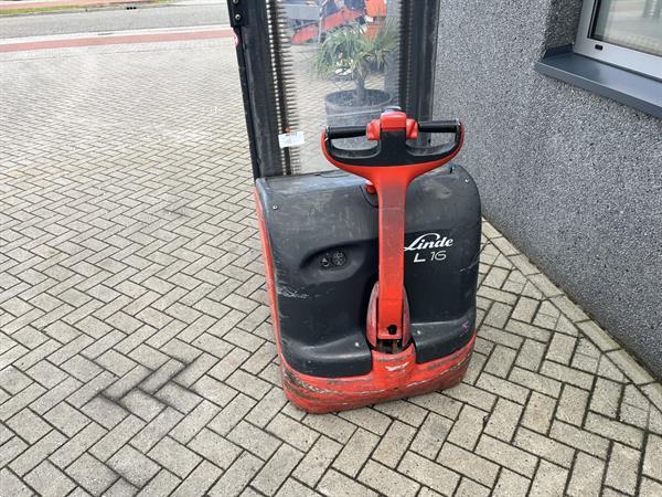 Grote foto heftruck stapelaar heftruck linde l16 duplo330cm 6925uur 2013 doe het zelf en verbouw hefwerktuigen